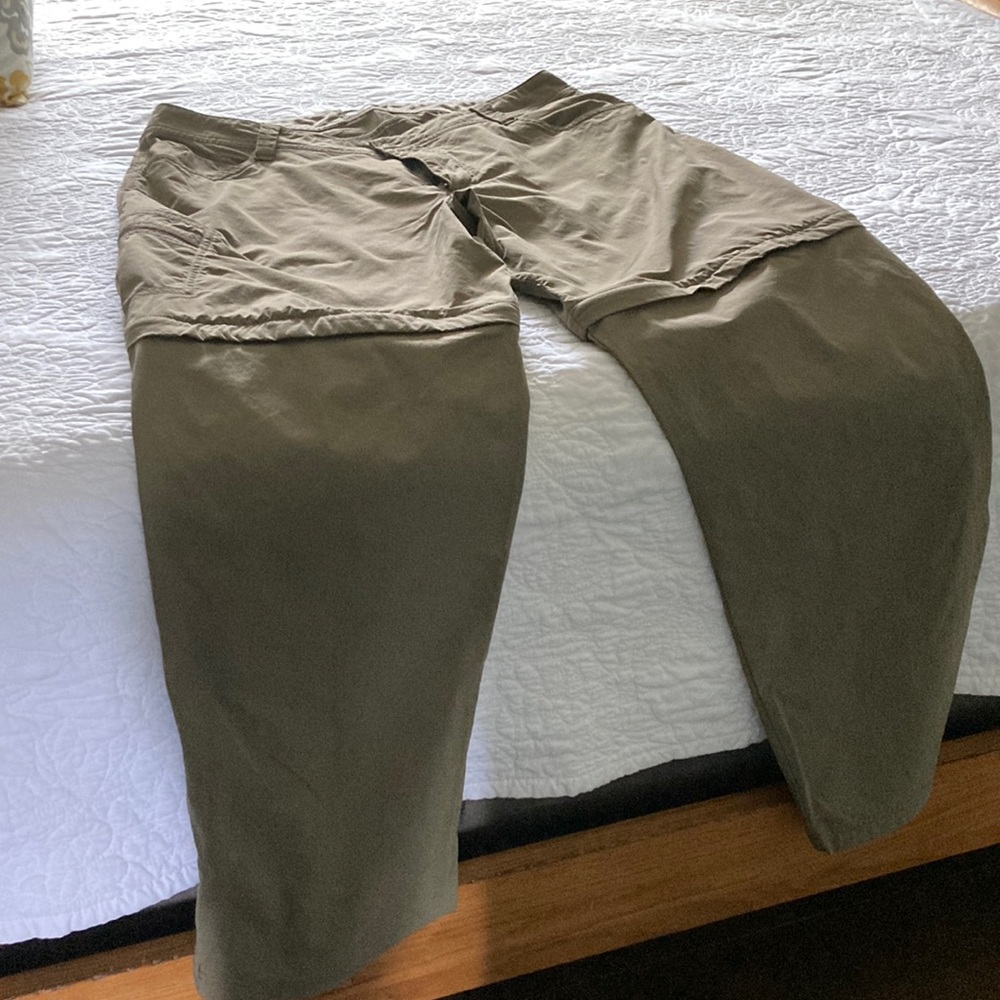 Marmot Men’s zip off pants, size 38